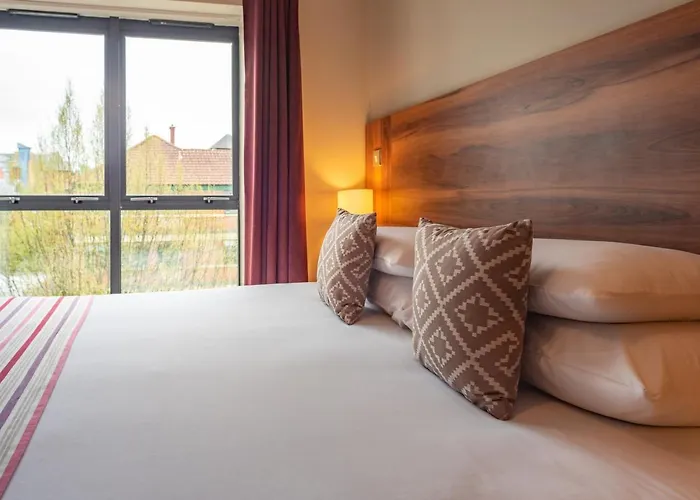 Premier Suites Bristol Redcliffe